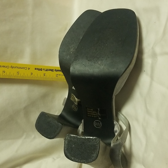 Shoes - Picture 3 of 3